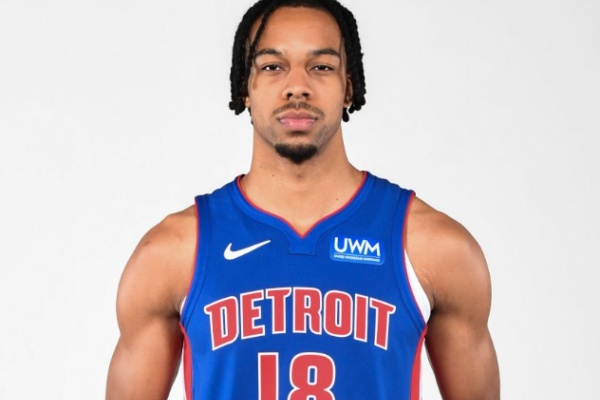 托桑-厄沃马加盟尼克斯:英国锋线能否成为东部黑马关键拼图? 托桑-厄沃马加盟尼克斯:英国锋线能否成为东部黑马关键拼图?